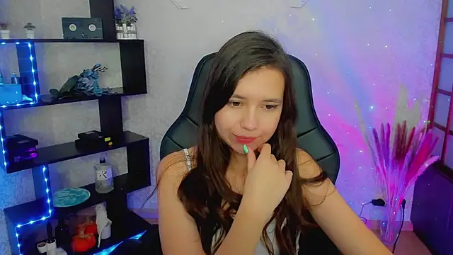 Lina Brownie online show from 28, 12, 2024