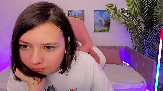 Lina Brownie online show from 2, 3, 2025