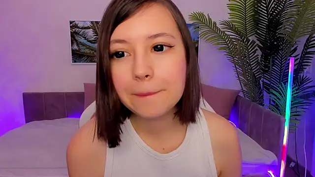 Lina Brownie online show from 8, 3, 2025