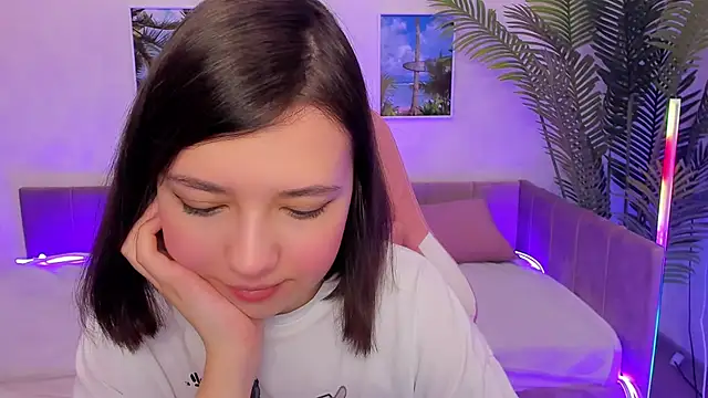 Lina Brownie online show from 16, 3, 2025