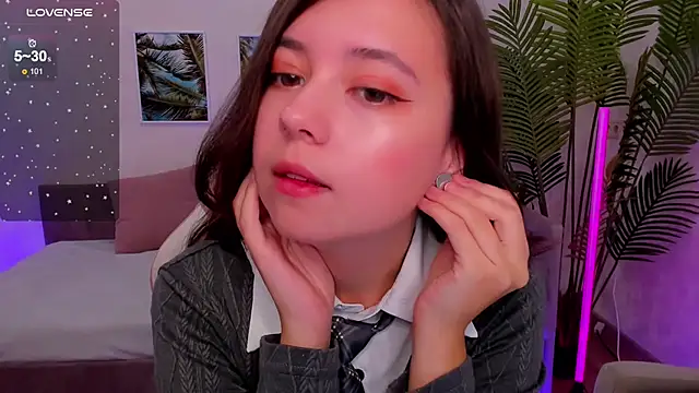 Lina Brownie online show from 10, 9, 2025