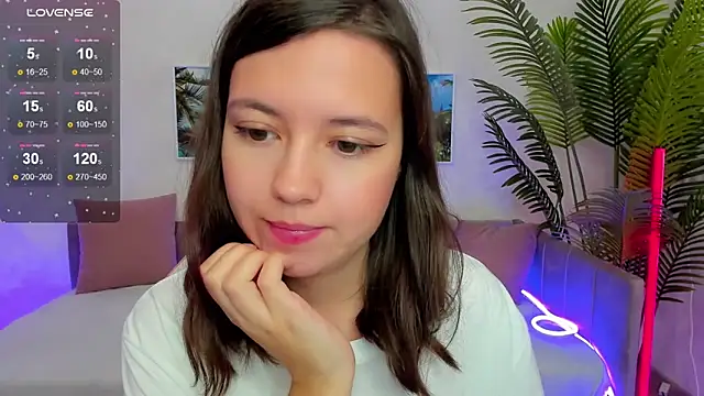 Lina Brownie online show from 2, 10, 2025