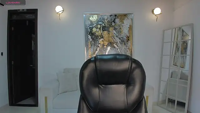 CharlotteCox  online show from 26, 4, 2026