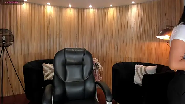 AlyssaDean online show from 23, 7, 2026