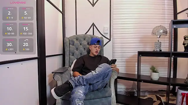 JuniorMorris  online show from 30, 9, 2025