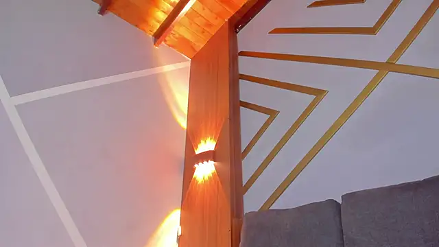 madison little  online show from 8, 12, 2024