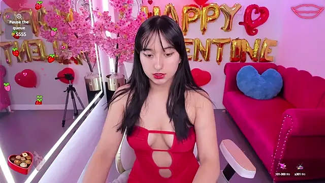 Miss dolly  online show from 19, 2, 2025