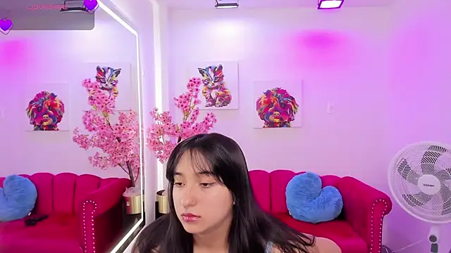 Miss dolly  online show from 3, 3, 2025