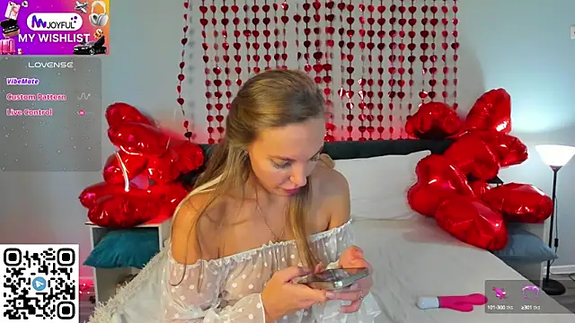 Kelly Hardy online show from 13, 2, 2025