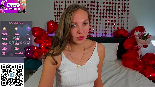 Kelly Hardy online show from 19, 2, 2025