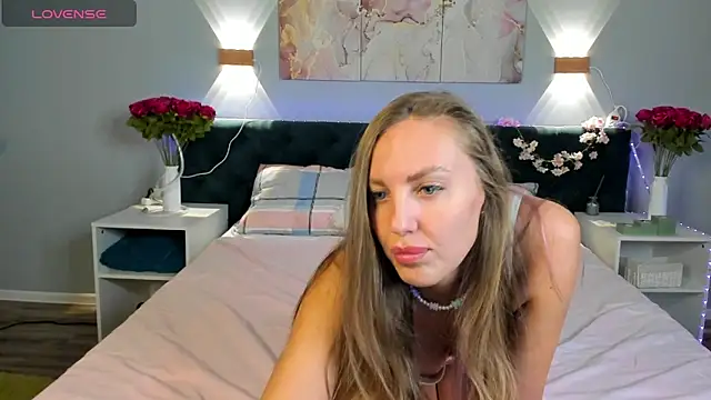 Kelly Hardy online show from 21, 3, 2025