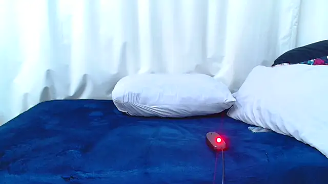 Snapshot of HotSmallTits chatting on 20, 10, 2025 HotSmallTits online show from 20, 10, 2025