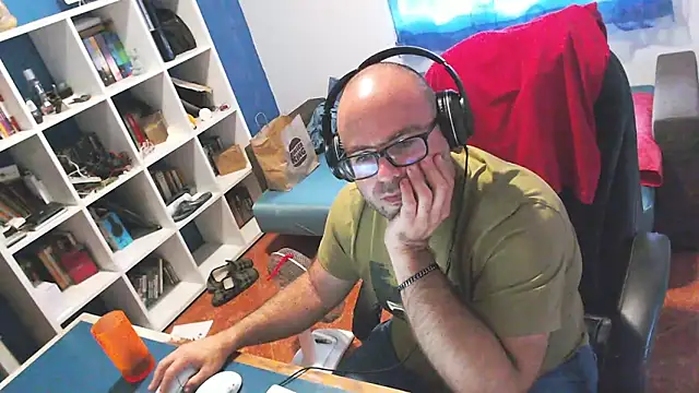 ravingr4d4 online show from 9, 9, 2025