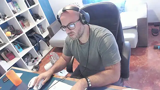 ravingr4d4 online show from 14, 10, 2025