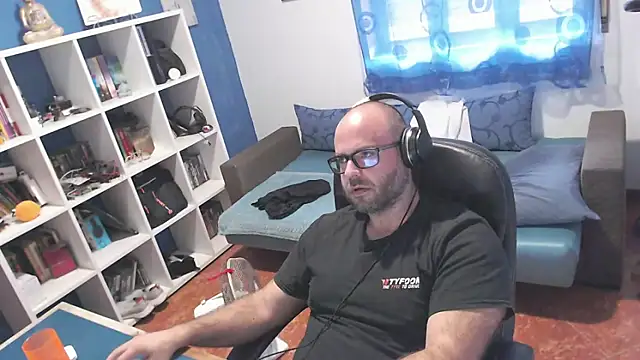 ravingr4d4 online show from 21, 10, 2025