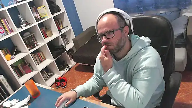 ravingr4d4 online show from 16, 11, 2025