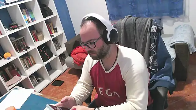 ravingr4d4 online show from 2, 12, 2025