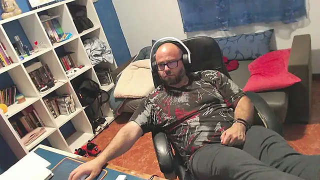 ravingr4d4 online show from 22, 4, 2026