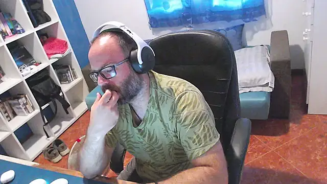 ravingr4d4 online show from 24, 7, 2026