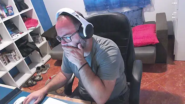 ravingr4d4 online show from 28, 7, 2026