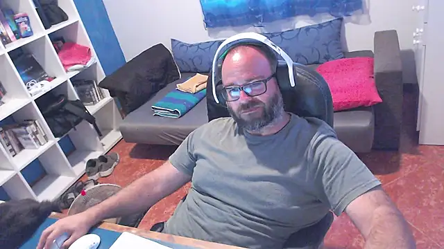 ravingr4d4 online show from 28, 7, 2026
