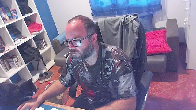 ravingr4d4 online show from 29, 7, 2026