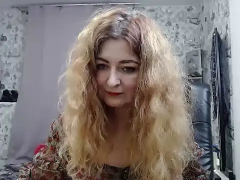 Snapshot of Helen1974 chatting on 4, 12, 2024 Helen1974 online show from 4, 12, 2024