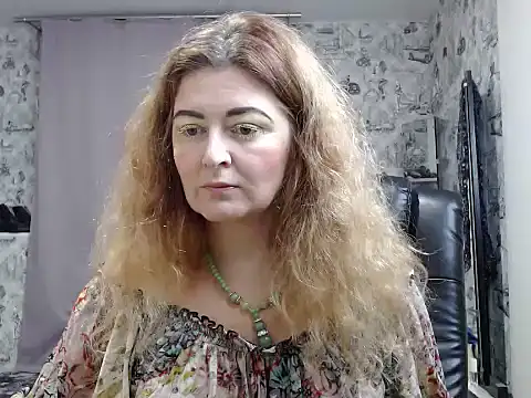 Snapshot of Helen1974 chatting on 4, 12, 2024 Helen1974 online show from 4, 12, 2024