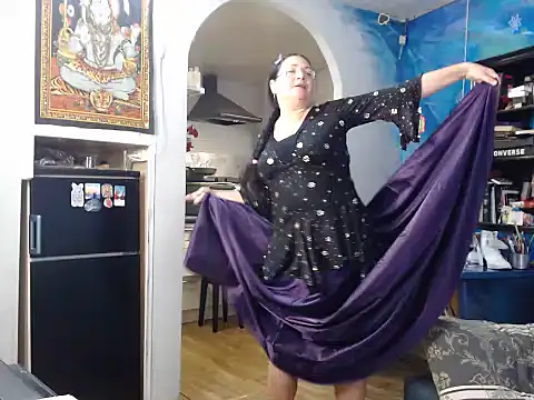 Snapshot of Helen1974 chatting on 19, 12, 2024 Helen1974 online show from 19, 12, 2024