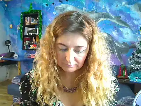 Snapshot of Helen1974 chatting on 5, 1, 2025 Helen1974 online show from 5, 1, 2025