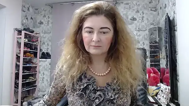 Snapshot of Helen1974 chatting on 13, 1, 2025 Helen1974 online show from 13, 1, 2025