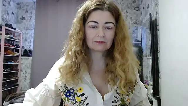 Snapshot of Helen1974 chatting on 19, 1, 2025 Helen1974 online show from 19, 1, 2025