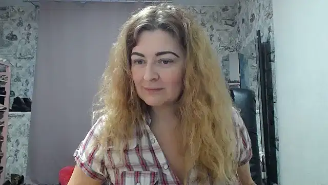 Snapshot of Helen1974 chatting on 3, 2, 2025 Helen1974 online show from 3, 2, 2025