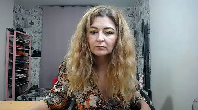 Snapshot of Helen1974 chatting on 5, 2, 2025 Helen1974 online show from 5, 2, 2025