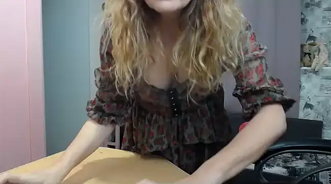 Snapshot of Helen1974 chatting on 9, 2, 2025 Helen1974 online show from 9, 2, 2025