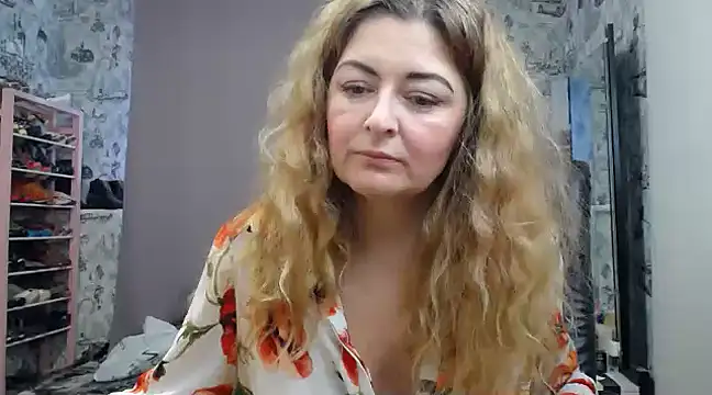 Snapshot of Helen1974 chatting on 17, 2, 2025 Helen1974 online show from 17, 2, 2025