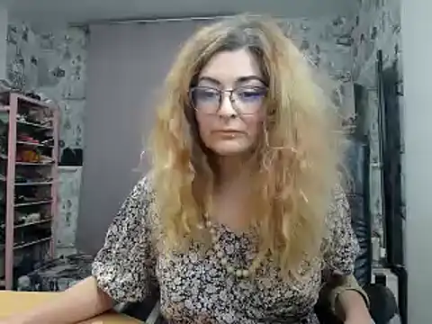 Snapshot of Helen1974 chatting on 13, 3, 2025 Helen1974 online show from 13, 3, 2025