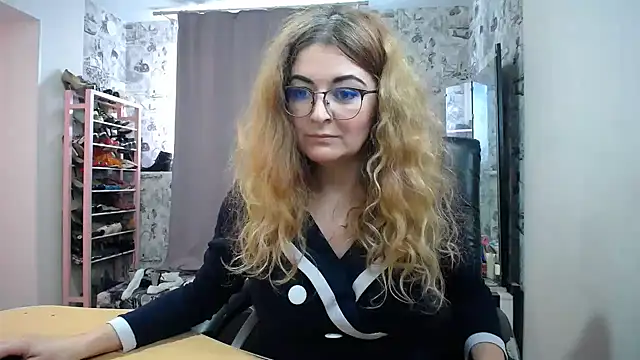 Snapshot of Helen1974 chatting on 21, 3, 2025 Helen1974 online show from 21, 3, 2025