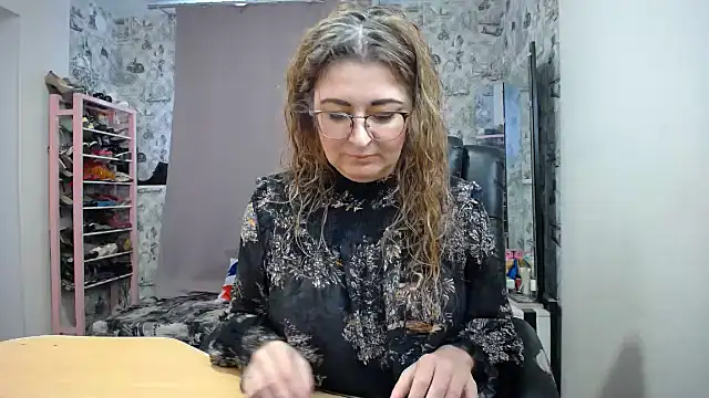 Snapshot of Helen1974 chatting on 23, 3, 2025 Helen1974 online show from 23, 3, 2025