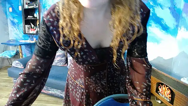 Snapshot of Helen1974 chatting on 20, 11, 2025 Helen1974 online show from 20, 11, 2025