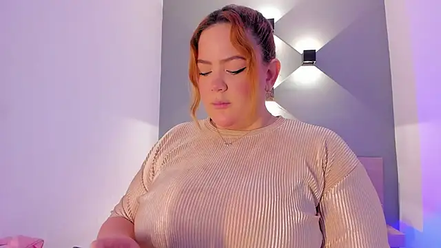 sophiarossee  online show from 22, 2, 2025