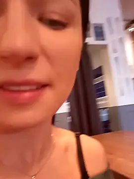 Brilliant-Queen1 online show from 18, 12, 2024