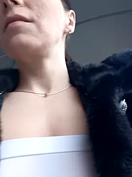 Brilliant-Queen1 online show from 12, 1, 2025