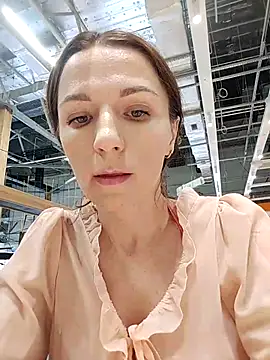 Brilliant-Queen1 online show from 13, 11, 2025