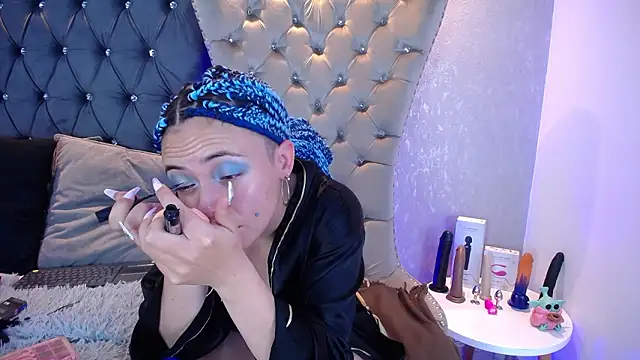 CaroFisher online show from 12, 3, 2026