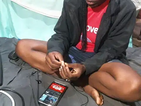 cute naimah online show from 10, 3, 2025