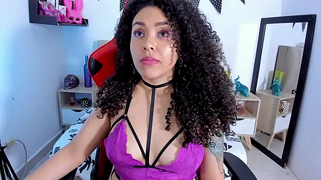 Zoe Gruber online show from 14, 12, 2024