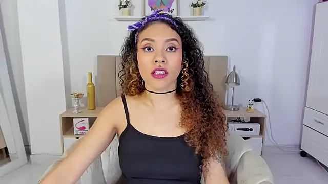 Snapshot of Zoe_Gruber chatting on 23, 7, 2026 Zoe Gruber online show from 23, 7, 2026