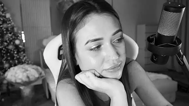 Adel chocolate  online show from 7, 1, 2026