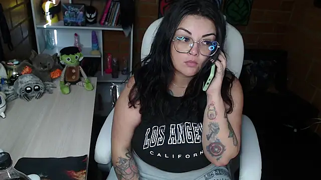 juliette rd online show from 20, 2, 2025